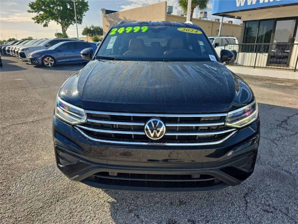 Used 2024 Volkswagen Tiguan 2.0T SE SUV