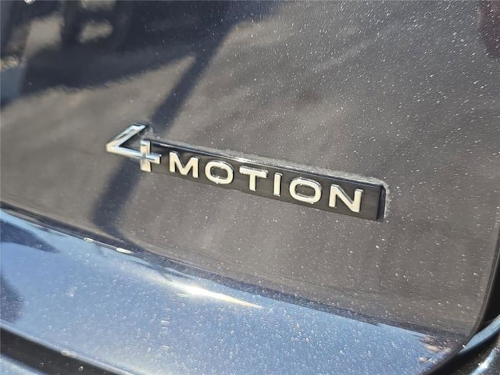 Used 2025 Volkswagen Atlas Cross Sport 2.0T SEL SUV