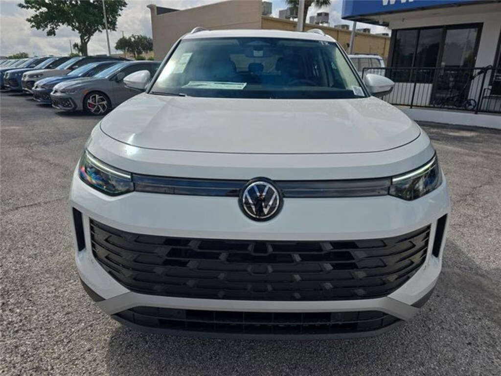 New 2026 Volkswagen Tiguan 2.0T SE SUV