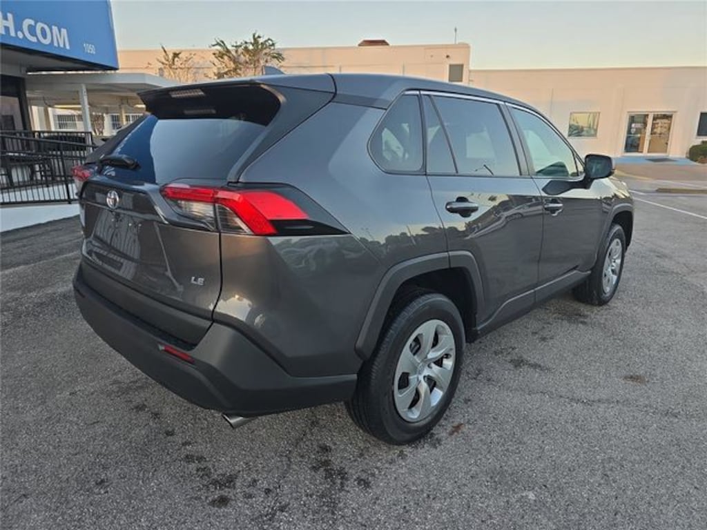 Used 2022 Toyota RAV4 LE SUV