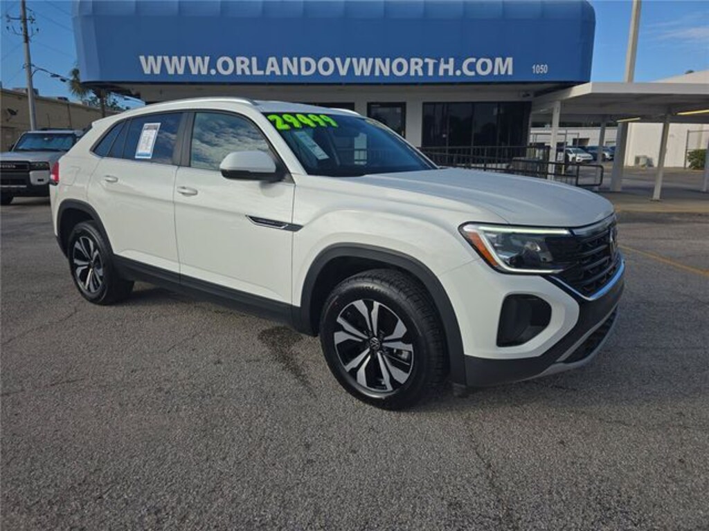 Used 2025 Volkswagen Atlas Cross Sport 2.0T SE SUV