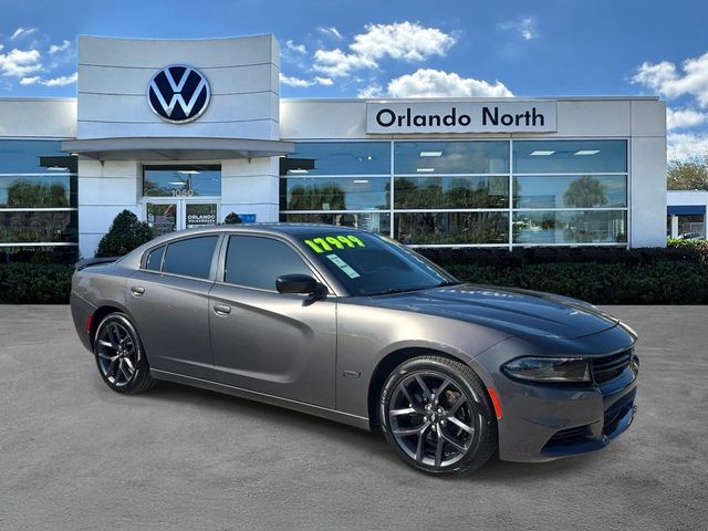 2019 Dodge Charger SXT's photo