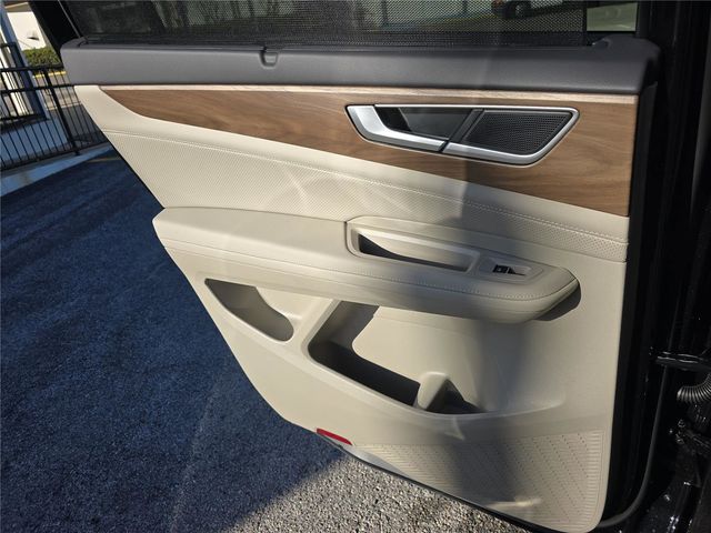 2026 Volkswagen Atlas SE w/Tech - Photo 12