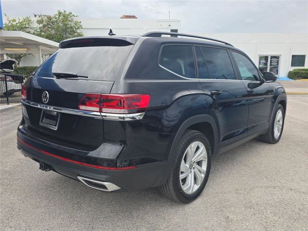 Used 2023 Volkswagen Atlas 3.6L V6 SE w/Technology SUV
