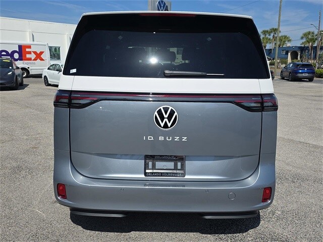2025 Volkswagen ID. Buzz Pro Plus photo 4