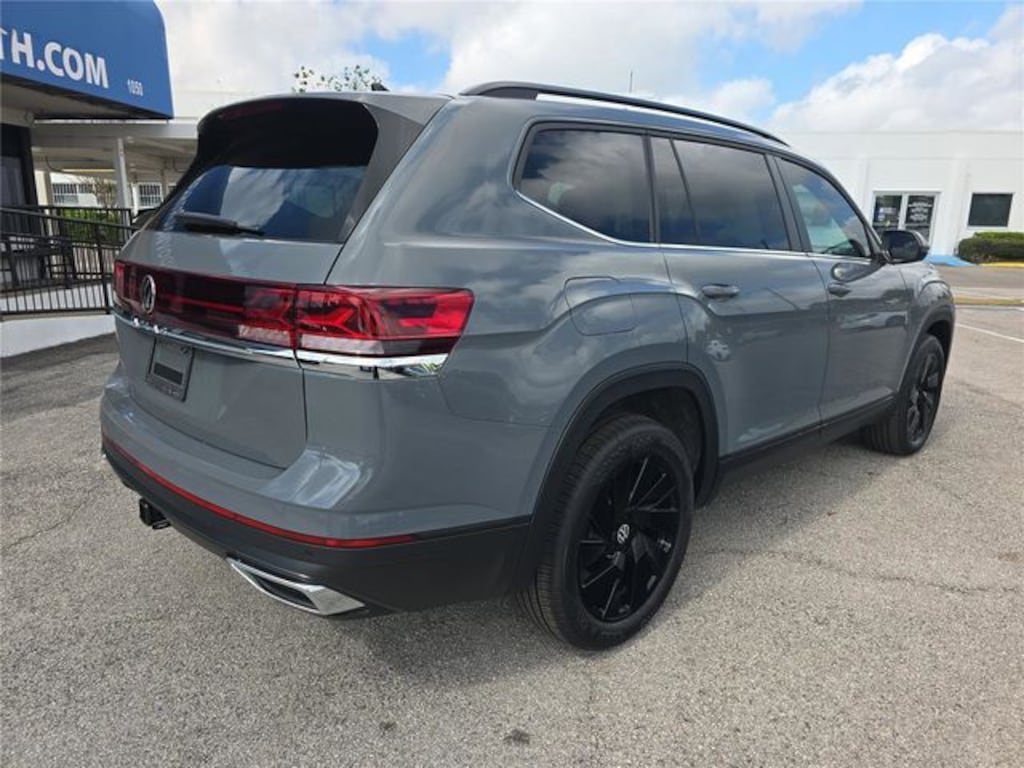 New 2026 Volkswagen Atlas 2.0T SE w/Technology SUV