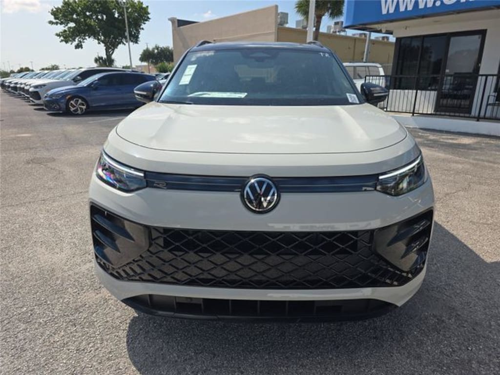 New 2026 Volkswagen Tiguan 2.0T SE R-Line Black SUV