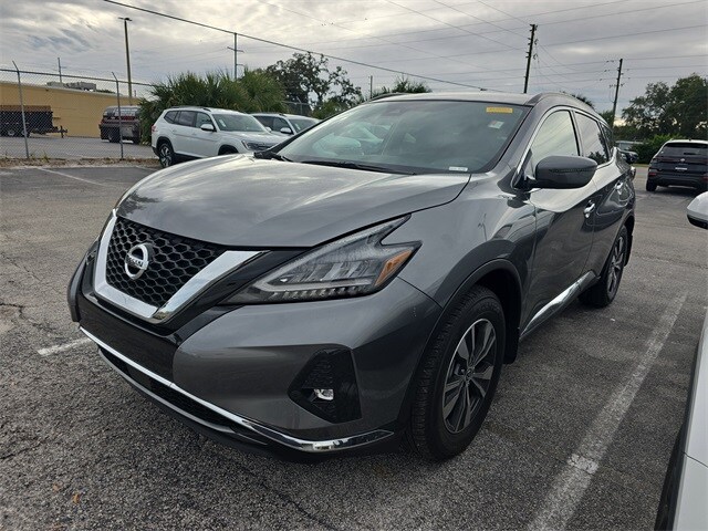 2022 Nissan Murano SV photo 2