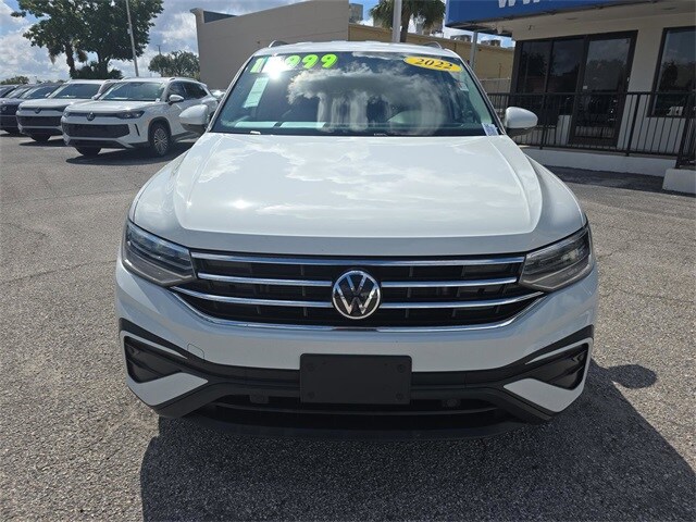 2022 Volkswagen Tiguan S photo 2