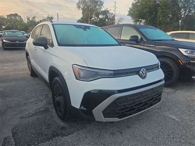 2025 Volkswagen Taos SUV 