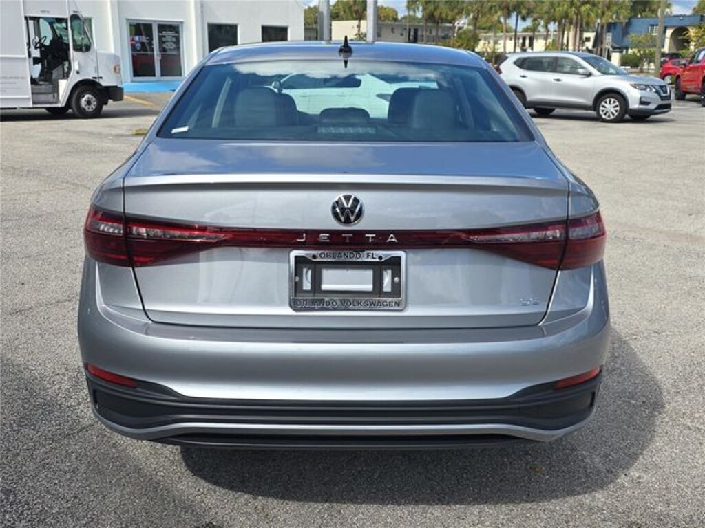 New 2026 Volkswagen Jetta 1.5T SE Sedan