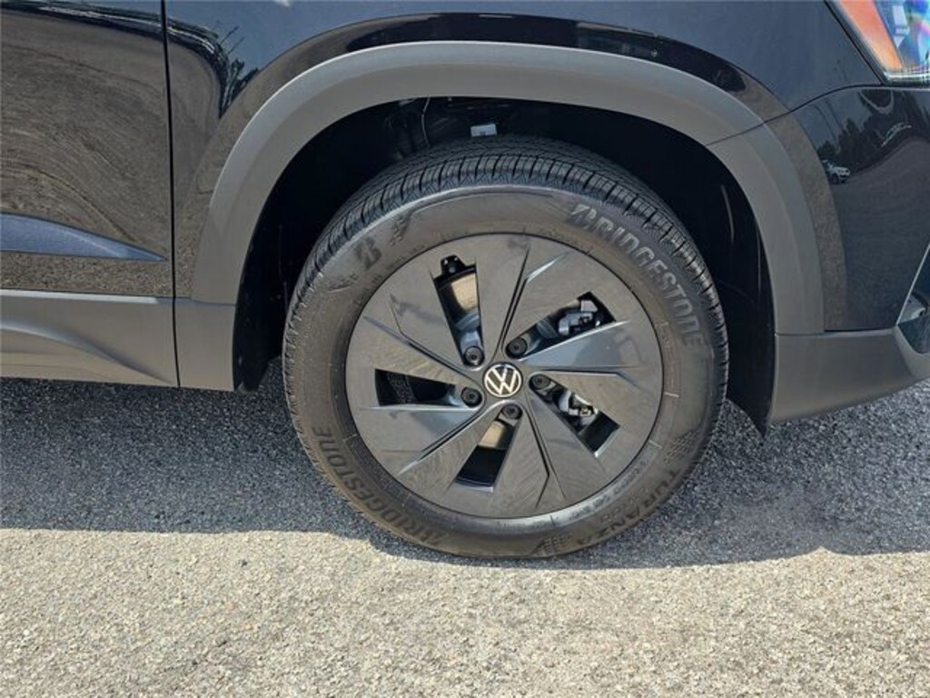 New 2026 Volkswagen Taos 1.5T S SUV