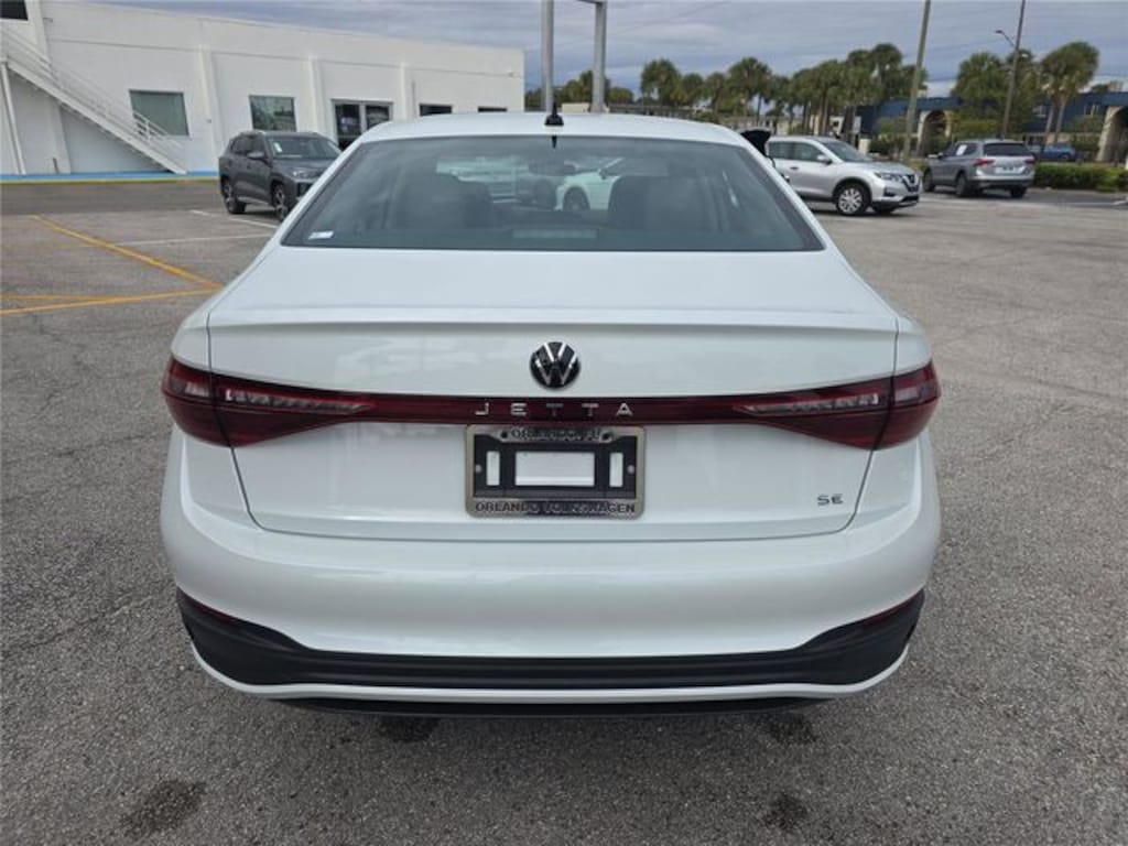 New 2026 Volkswagen Jetta 1.5T SE Sedan