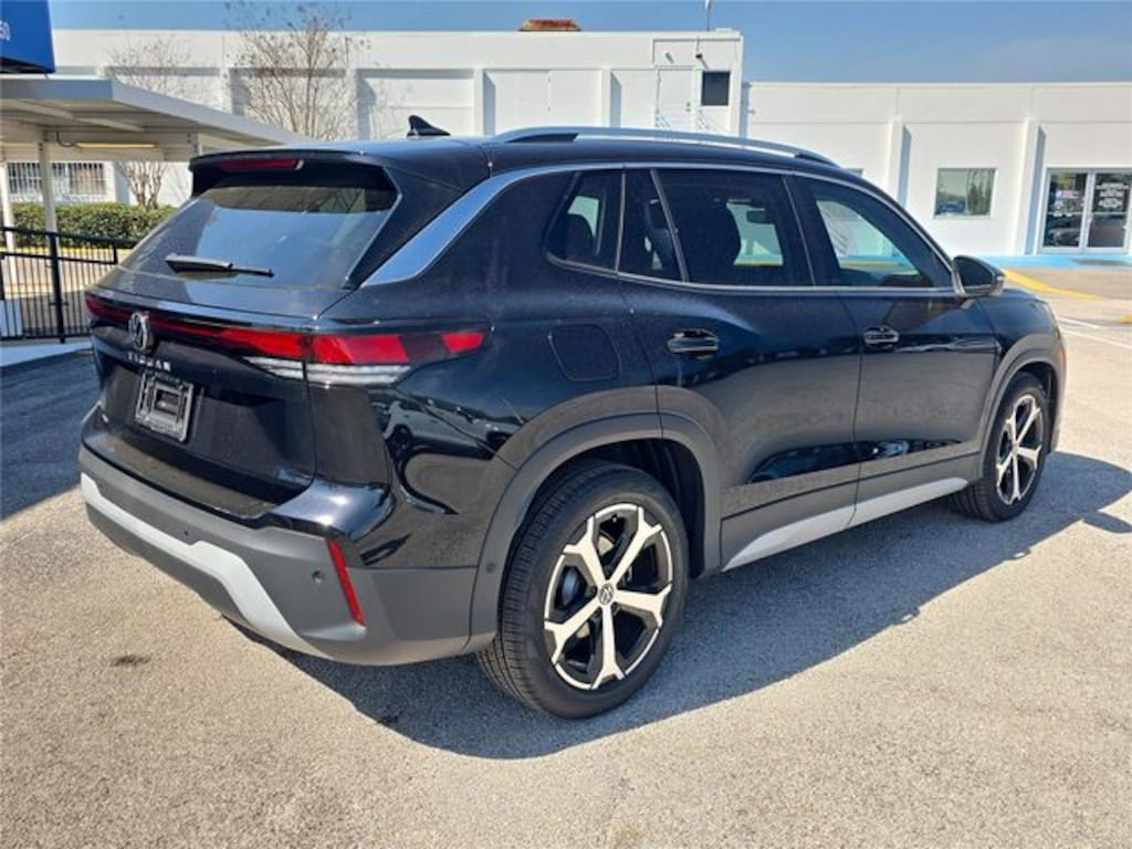 New 2026 Volkswagen Tiguan 2.0T SE SUV