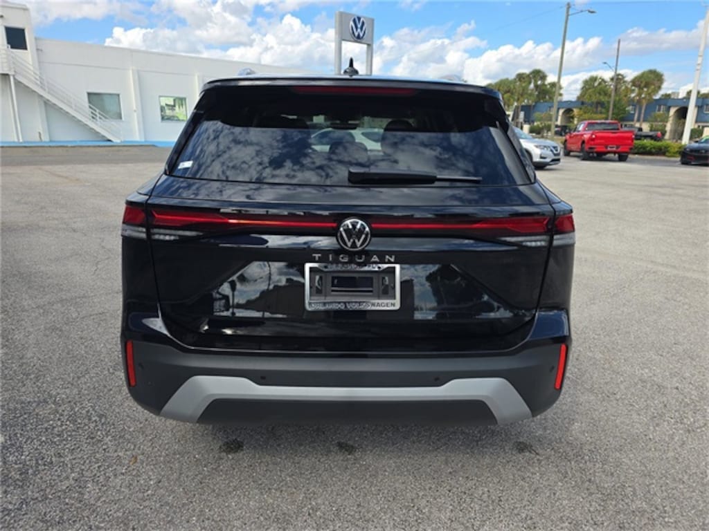 New 2026 Volkswagen Tiguan 2.0T S SUV