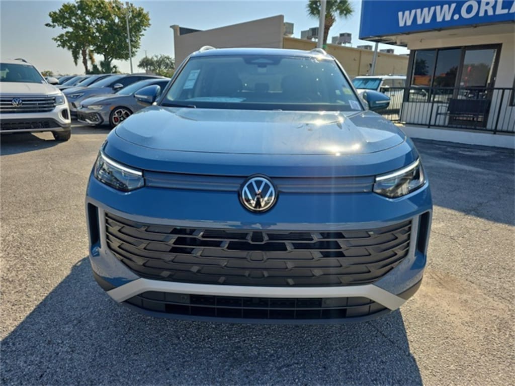 New 2026 Volkswagen Tiguan 2.0T SE SUV