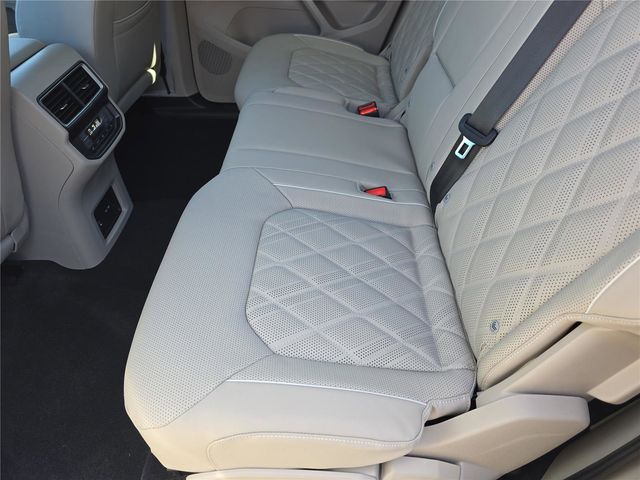 2026 Volkswagen Atlas SEL Premium R-Line - Photo 16