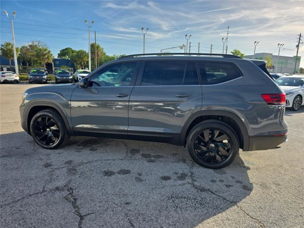 New 2026 Volkswagen Atlas 2.0T SE w/Technology SUV