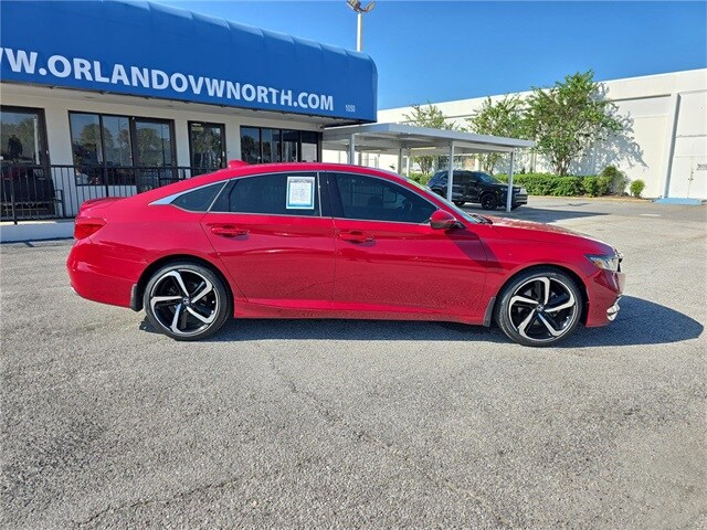 2020 Honda Accord Sport 2.0T photo 2