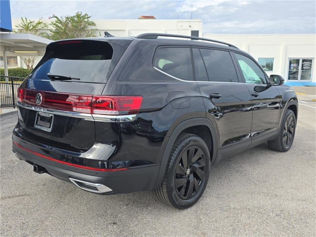 New 2026 Volkswagen Atlas 2.0T SE w/Technology SUV