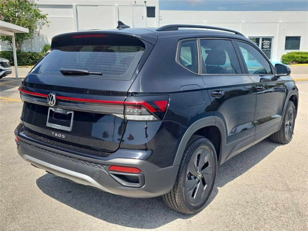 New 2026 Volkswagen Taos 1.5T S SUV