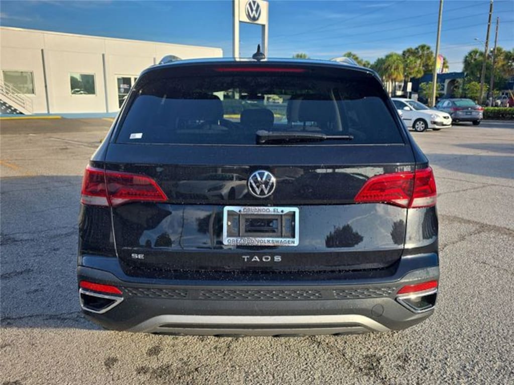 Used 2024 Volkswagen Taos 1.5T SE SUV