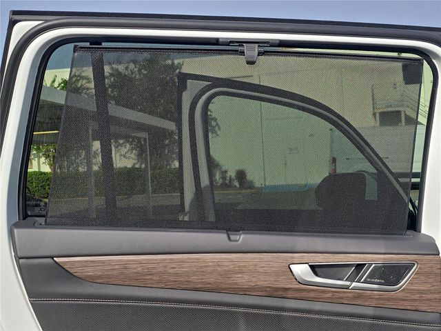 2026 Volkswagen Atlas SEL Premium R-Line - Photo 13
