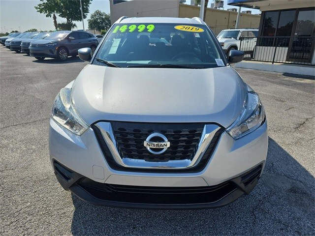 Used 2019 Nissan Kicks S with VIN 3N1CP5CU3KL527687 for sale in Orlando, FL