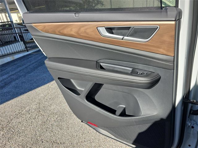 2026 Volkswagen Atlas SE w/Tech - Photo 12