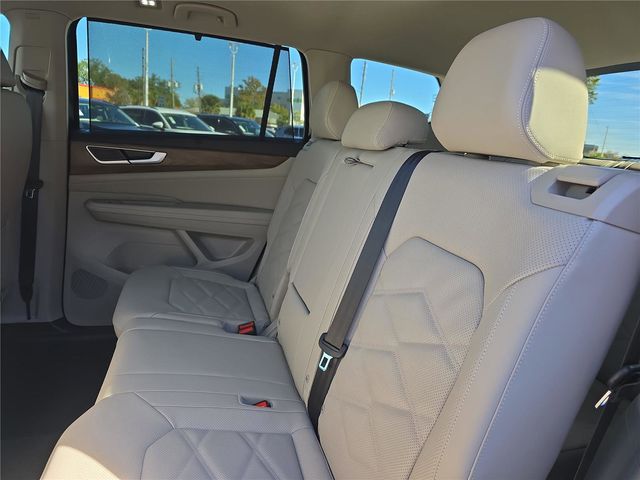 2026 Volkswagen Atlas SE w/Tech - Photo 12
