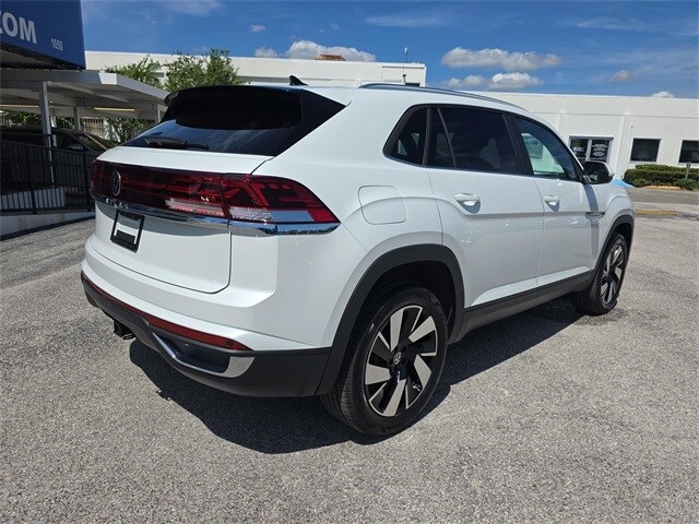 2026 Volkswagen Atlas Cross Sport SE Technology photo 4