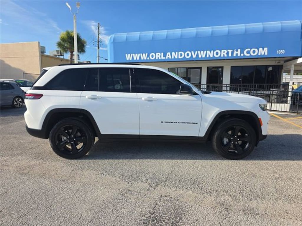 Used 2025 Jeep Grand Cherokee Limited SUV