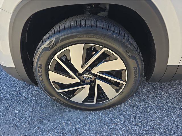 2026 Volkswagen Atlas SE w/Tech - Photo 10