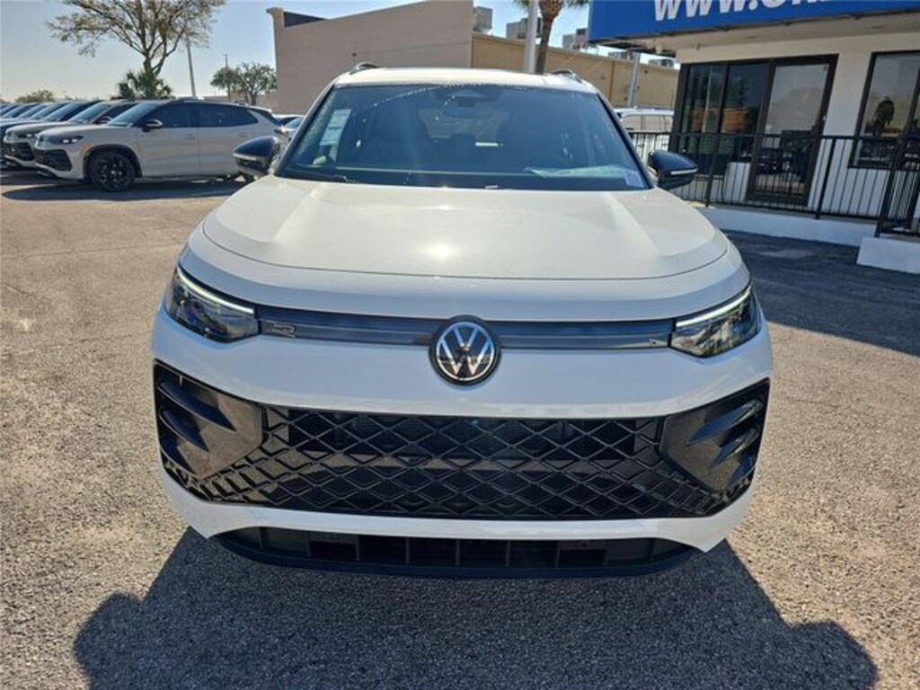 New 2026 Volkswagen Tiguan 2.0T SE R-Line Black SUV