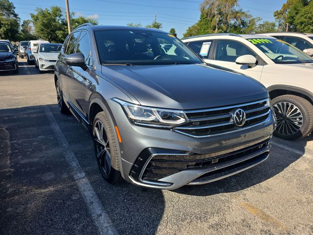 2023 Volkswagen Tiguan 2.0T SEL R-Line 4Motion's photo
