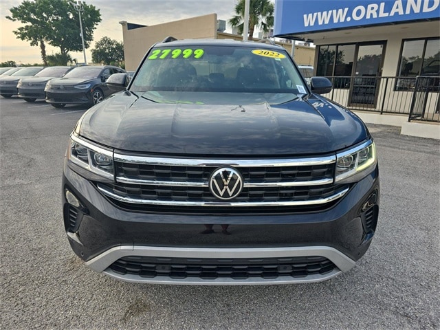 Used 2022 Volkswagen Atlas SE w/Tech with VIN 1V2WR2CA1NC517022 for sale in Orlando, FL