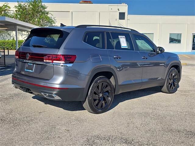 2024 Volkswagen Atlas SE Technology photo 4