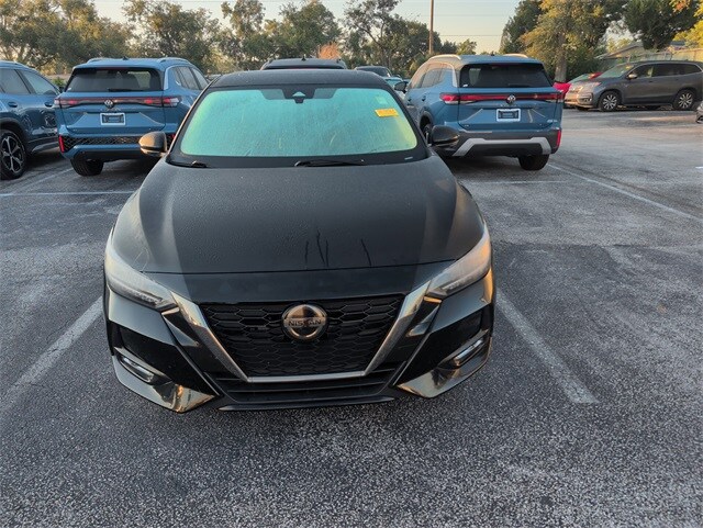 2021 Nissan Sentra SR photo 2
