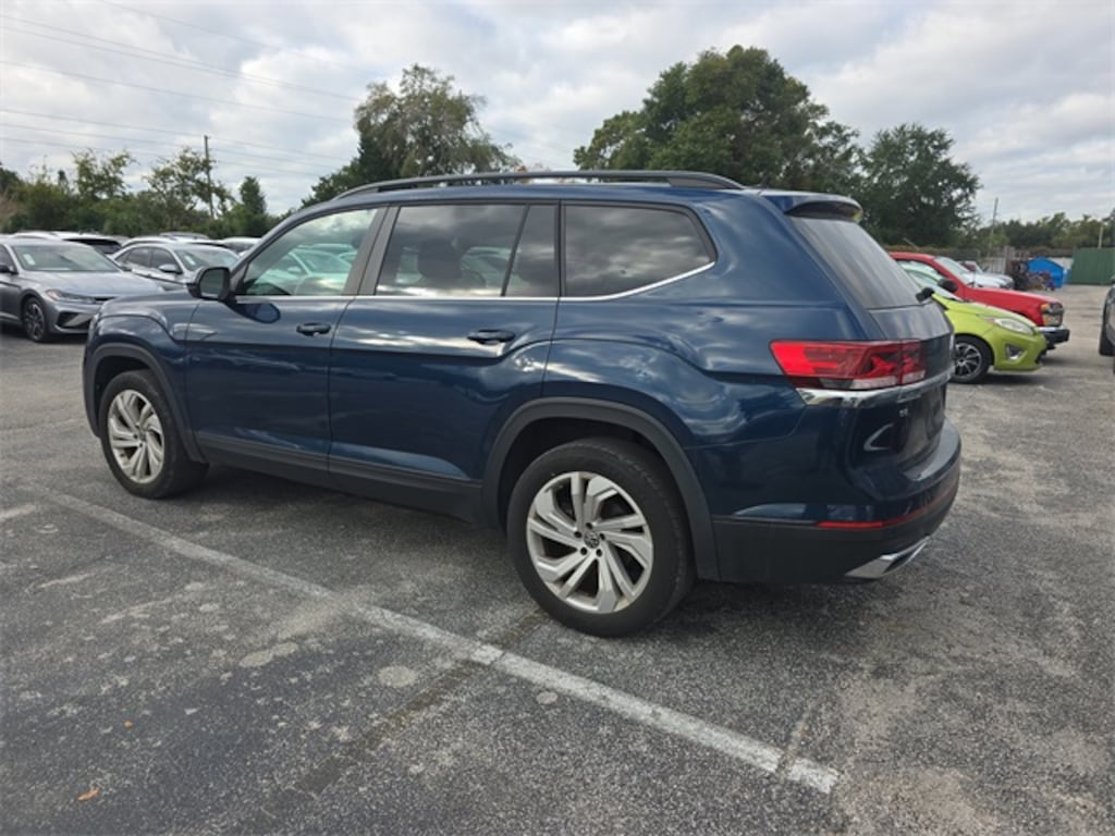 Used 2023 Volkswagen Atlas 2.0T SE w/Technology SUV
