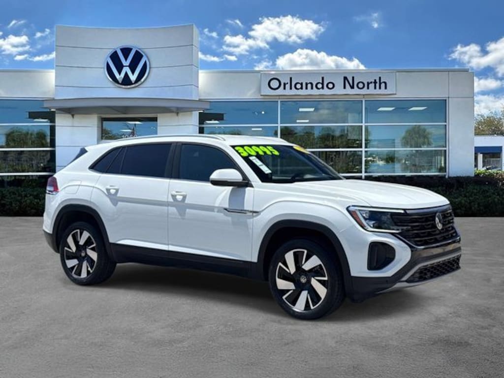 Used 2025 Volkswagen Atlas Cross Sport 2.0T SE w/Technology SUV