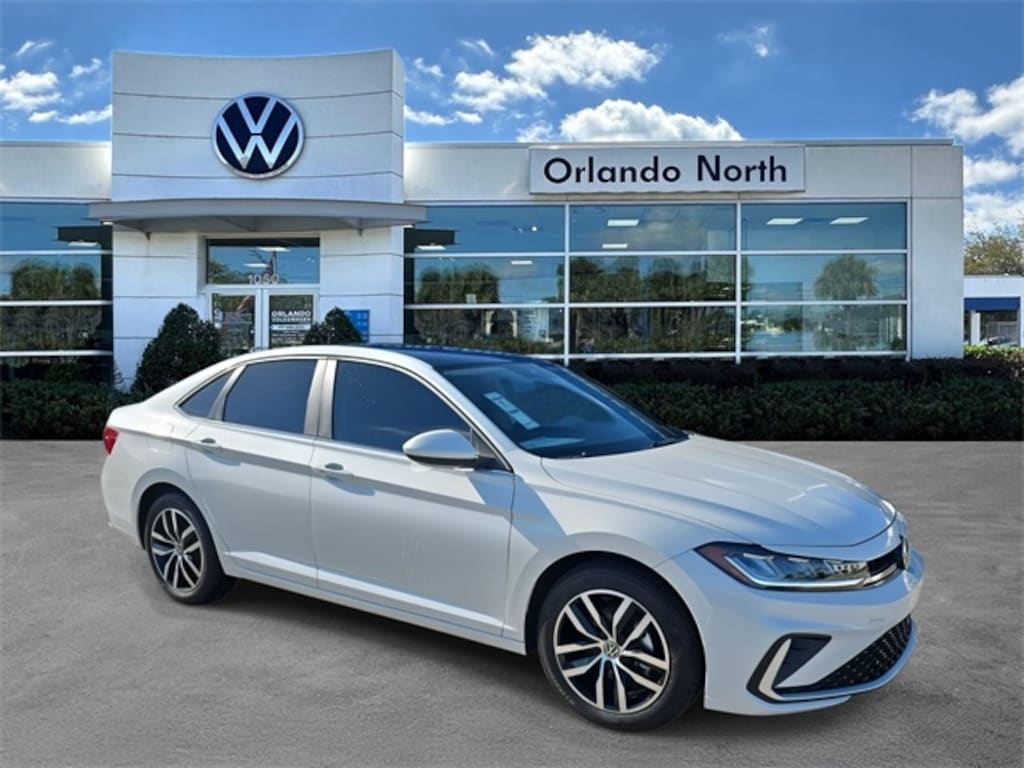 New 2025 Volkswagen Jetta 1.5T SE Sedan