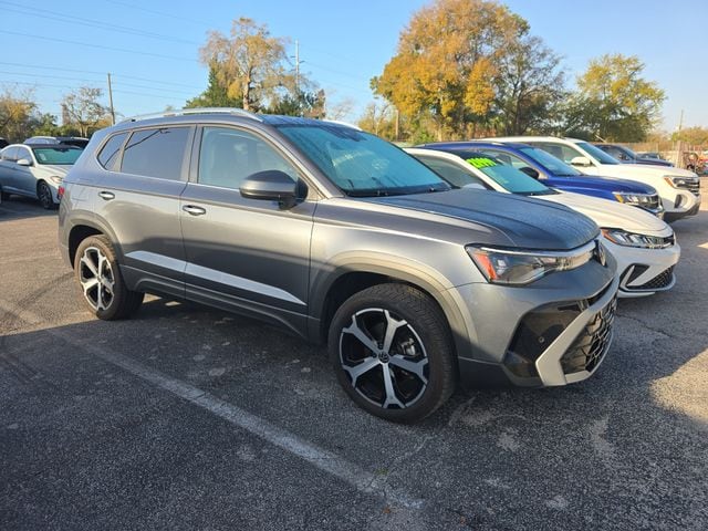 2025 Volkswagen Taos SEL