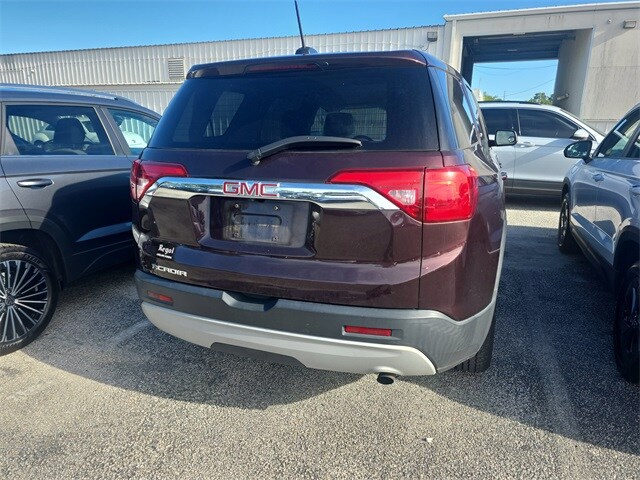 2017 Gmc Acadia SLE photo 3