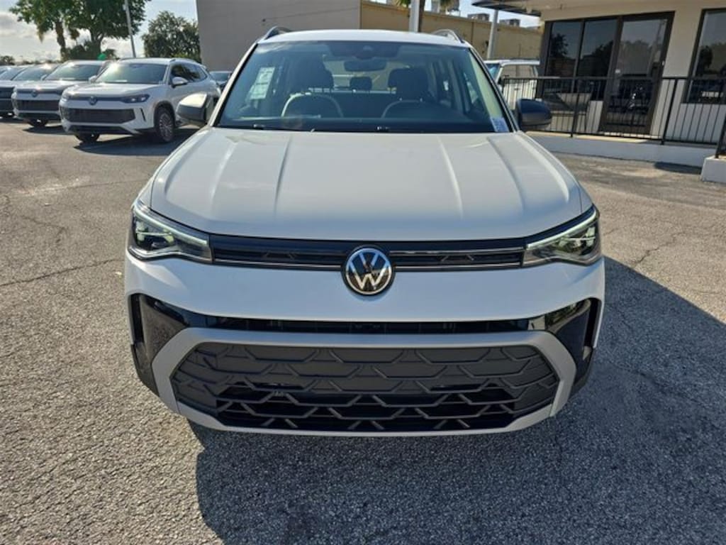 New 2025 Volkswagen Taos 1.5T S SUV