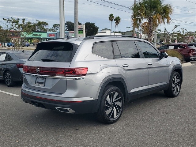 2024 Volkswagen Atlas SE Technology photo 4