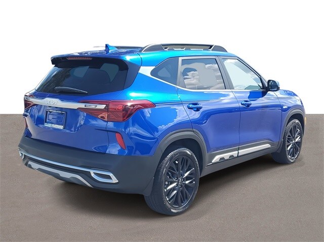 2022 Kia Seltos Nightfall Edition photo 4