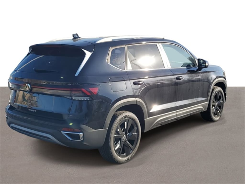 New 2026 Volkswagen Taos 1.5T SE SUV