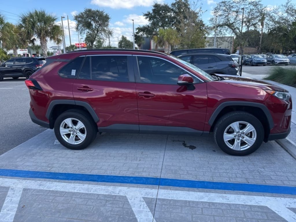 Used 2021 Toyota RAV4 XLE SUV