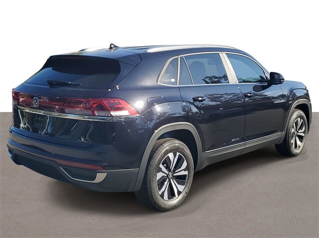 2026 Volkswagen Atlas Cross Sport SE photo 4