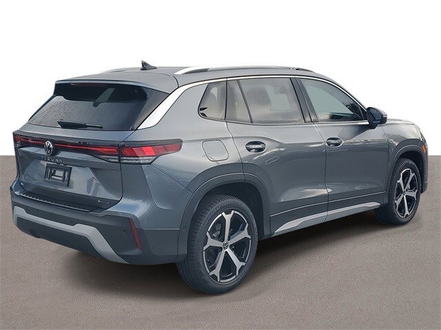 2026 Volkswagen Tiguan SE photo 3